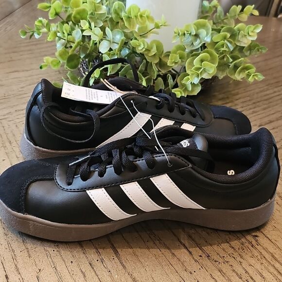 Adidas VL Court Base Size 5.5 NWT - Picture 9 of 11